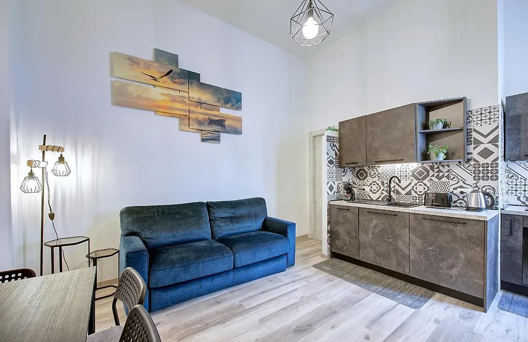 Camillo'S Quality Home-1